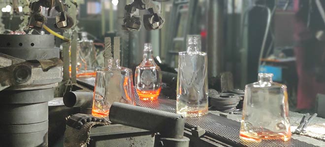 Sind 700ml Glasflaschen mehr teuer als 750ml Flaschen?