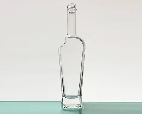 375ml Einzigartige Form Extra Weiß Feuerstein Glas Brandy Flasche
